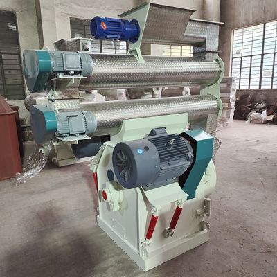 satın al 55KW Yatay Pelet Değirmeni Makinesi Hayvan Balık Yemi Peletleyici online manufacture